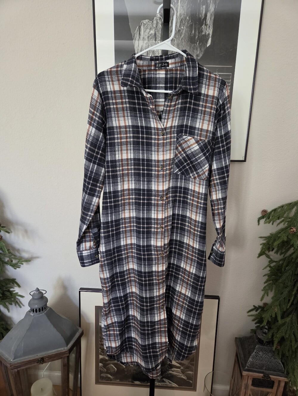 Justify Plaid Maxi Shirt Dress in Black and Cream - Picture 2 of 4